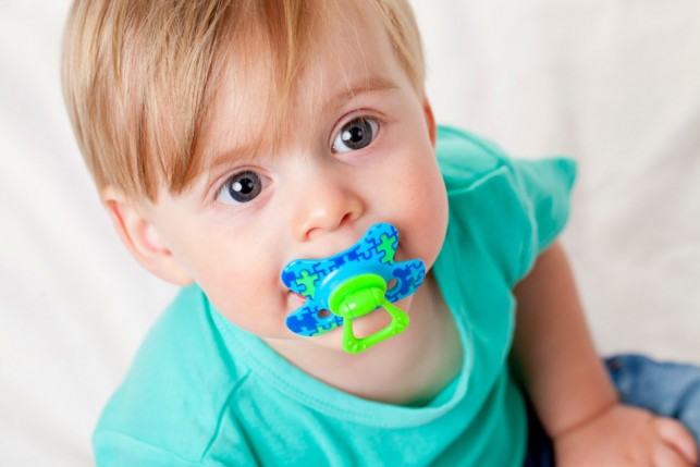 Tirar a chupeta da rotina dos filhos é uma tarefa difícil, mas possível